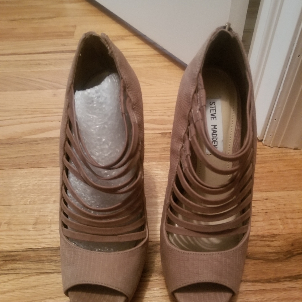 Steve Madden open toe pumps.